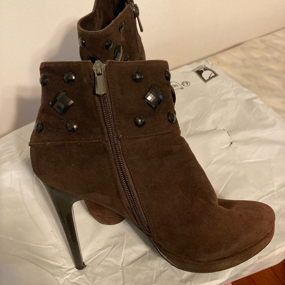 Women’s booties